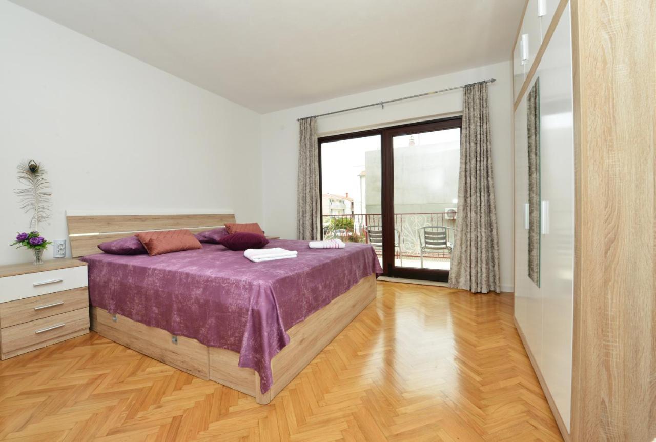 Apartmani Ivan Kaštela Esterno foto