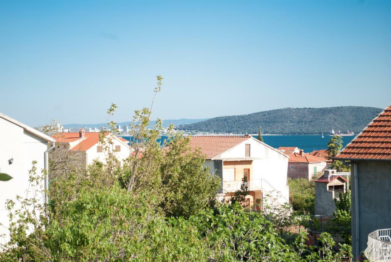 Apartmani Ivan Kaštela Esterno foto